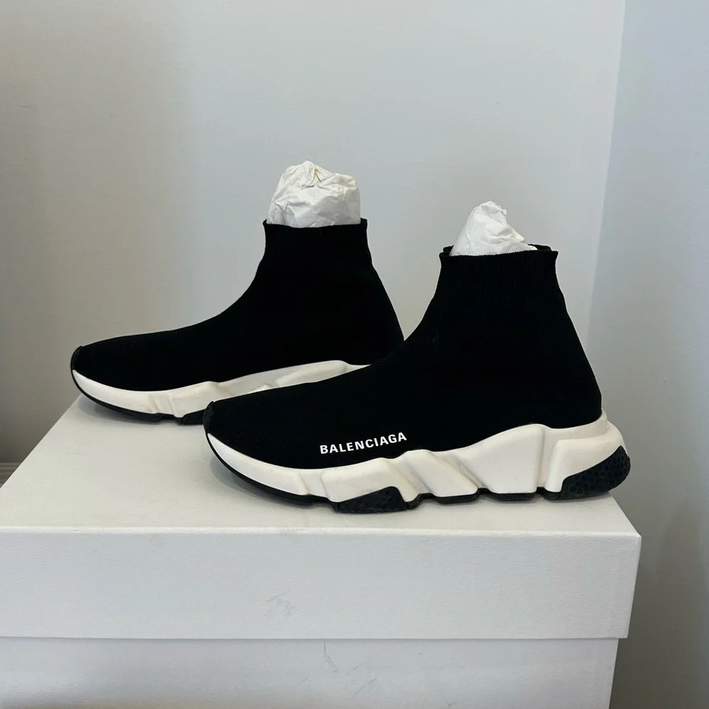 Balenciaga Running Shoes - Picture 7 of 9